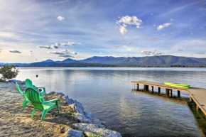 Lakefront Getaway with Hot Tub about 14 Mi to Schweitzer